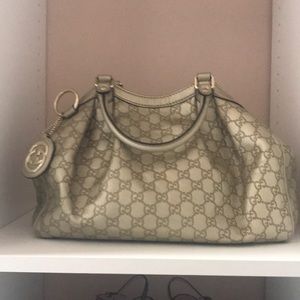 Gucci logo purse